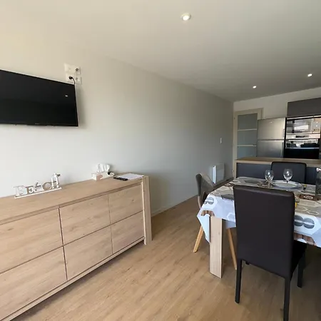 Rénové à 50m De La Pour 6 Pers. - Fr-1-323-579 *