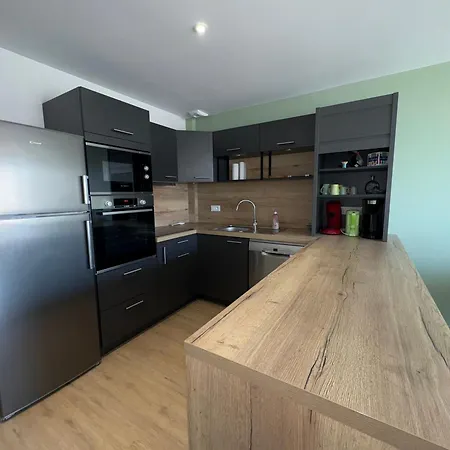 Rénové à 50m De La Pour 6 Pers. - Fr-1-323-579 *